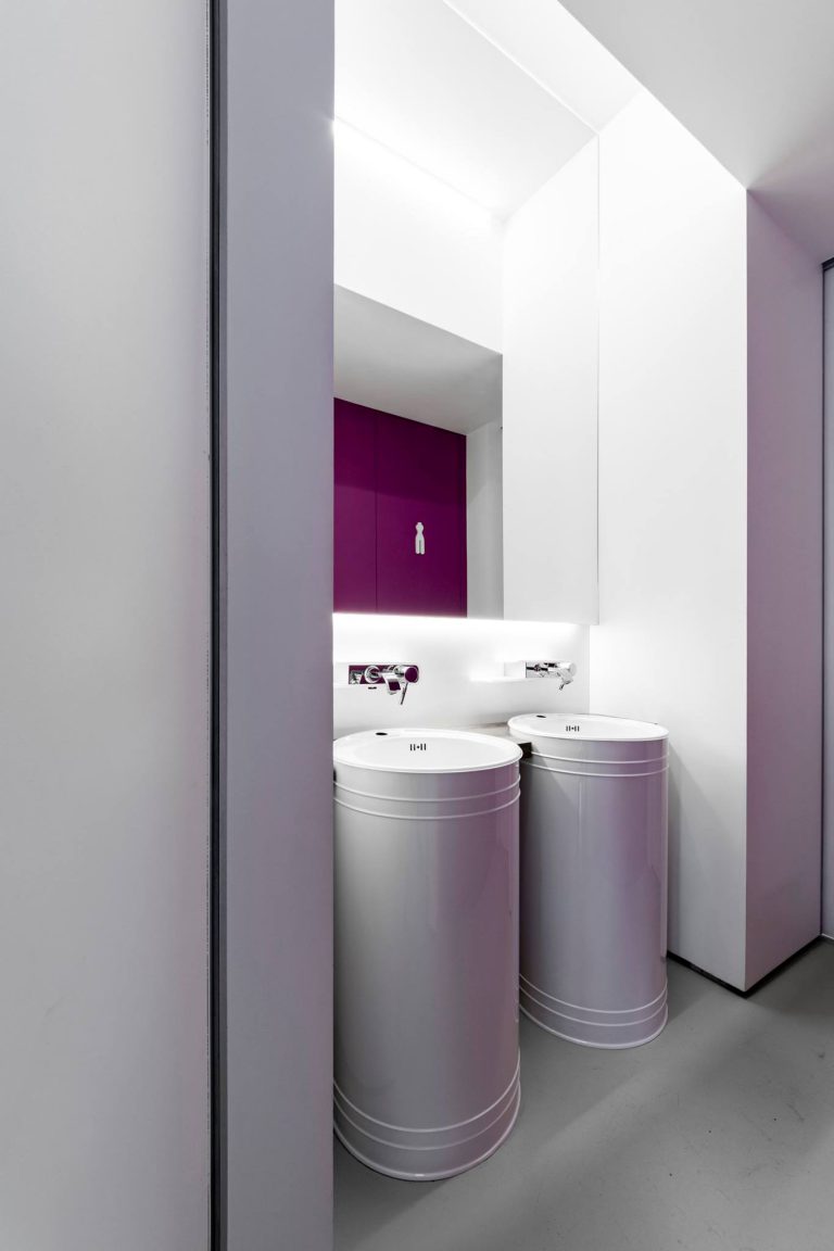 50623431_1993332757451435_5710540537681936384_n