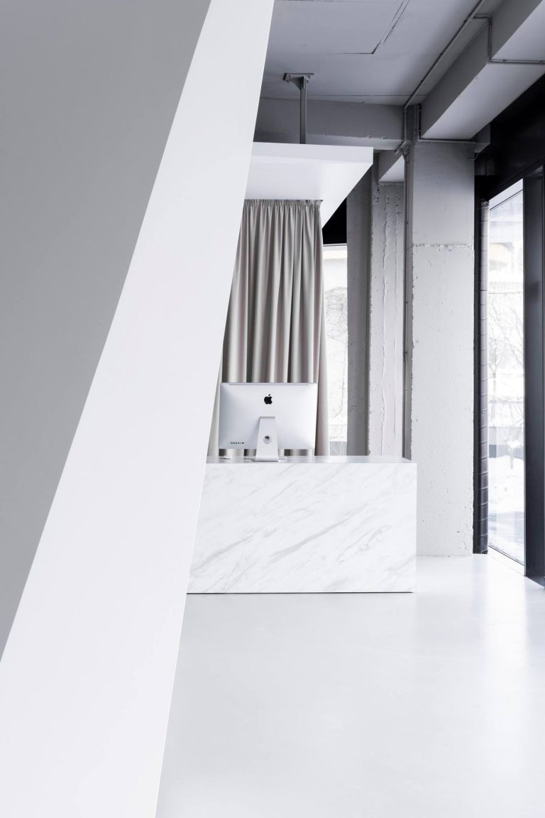 50659836_1993332764118101_356157538795782144_n