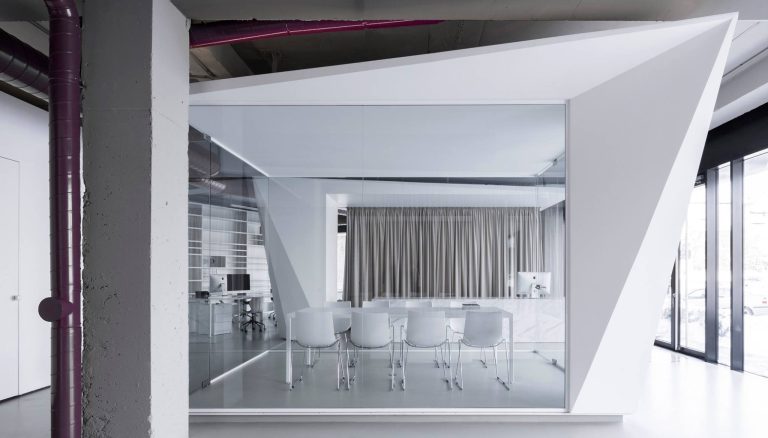 51037744_1993333267451384_3040145269933998080_n